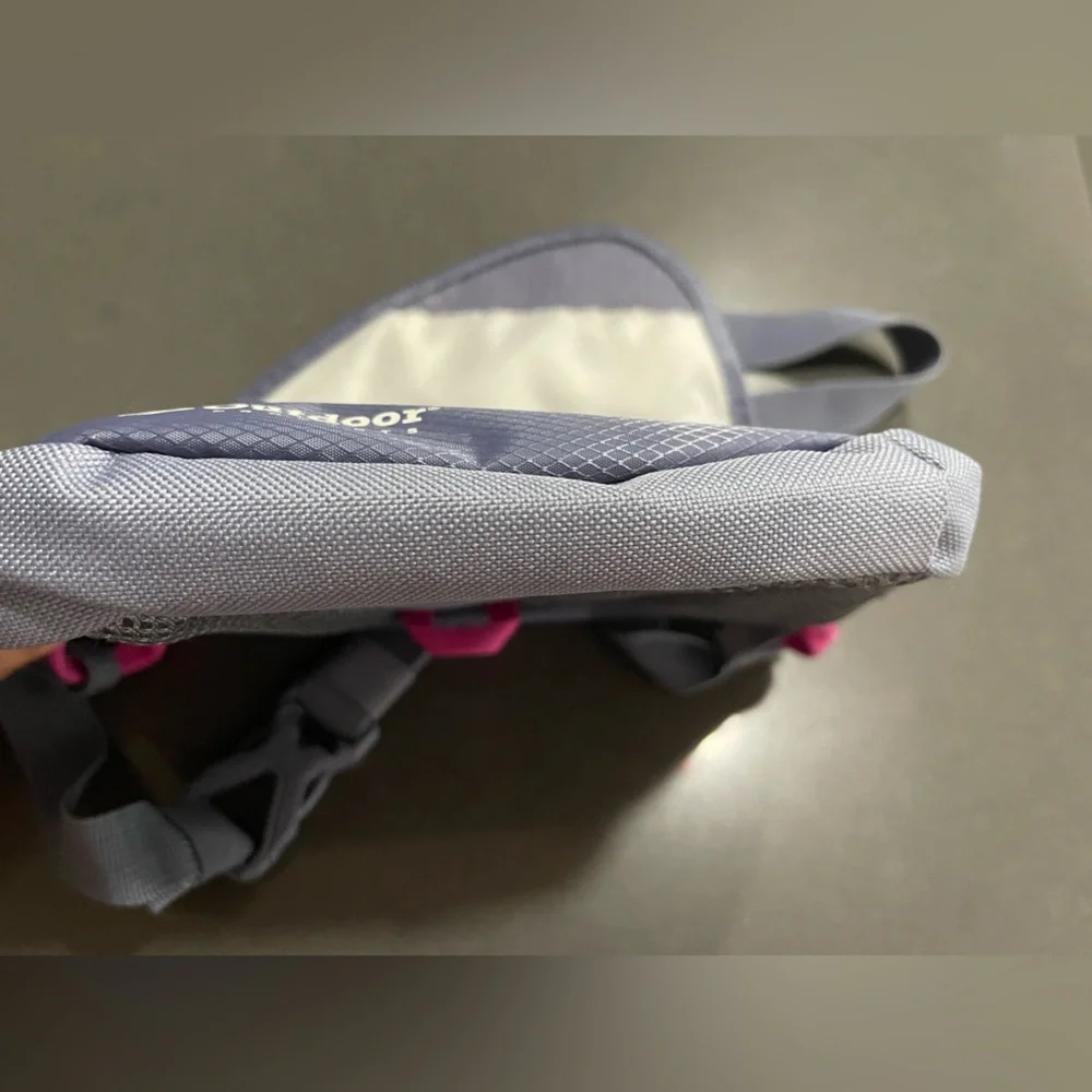 NWOT FANNY PACK/BELT BAG BY OUTDOOR PRODUCTS. Adjustable to 40”. Gray/Pink. - Picture 7 of 10